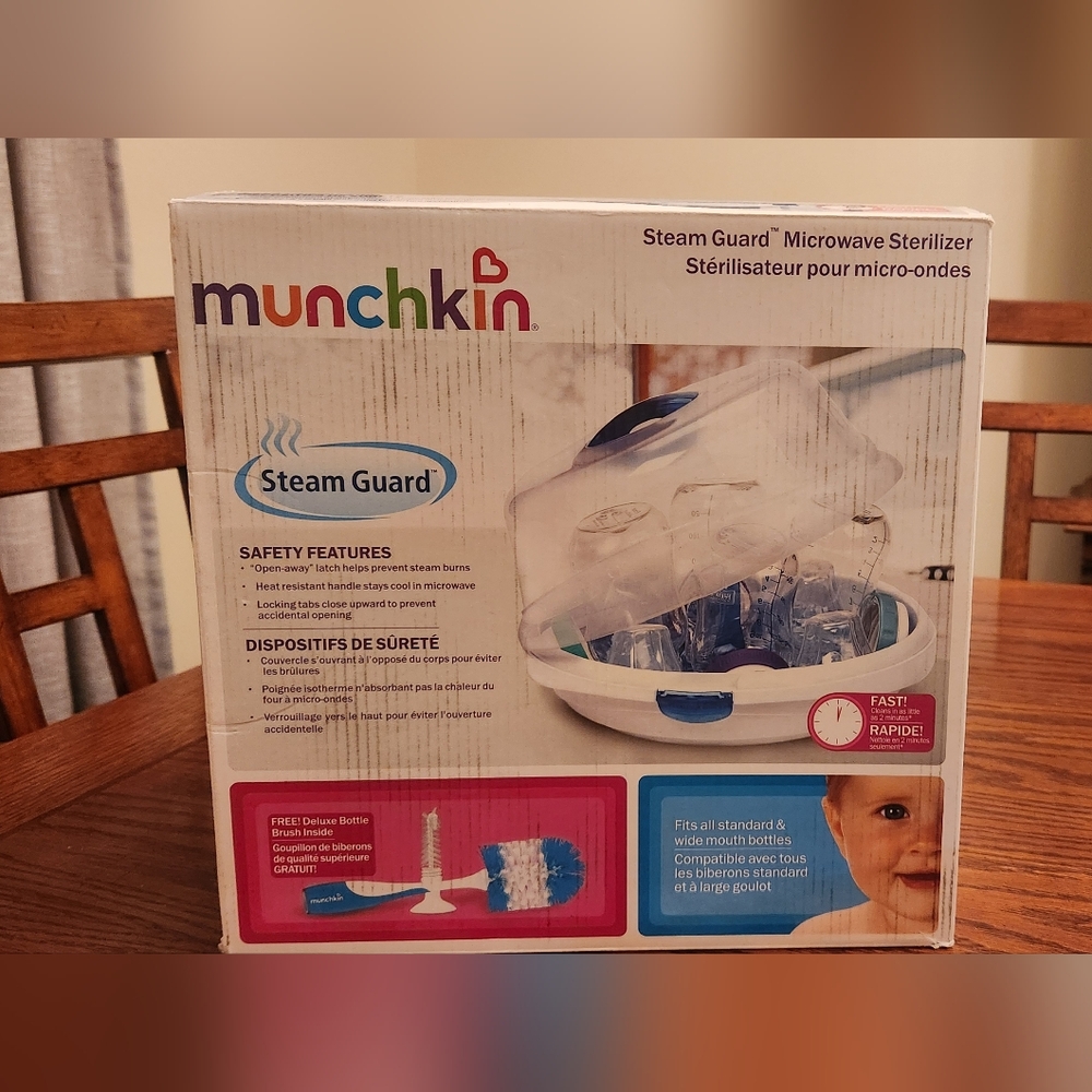 Munchkin Steam Guard Microwave Sterilizer